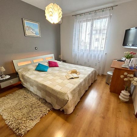 Room Adry روفينج المظهر الخارجي الصورة