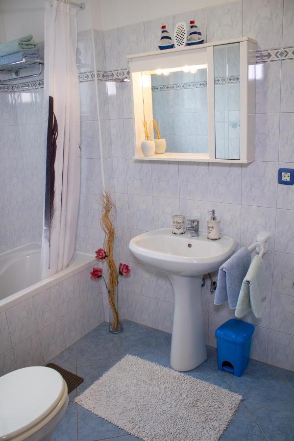 Room Adry روفينج المظهر الخارجي الصورة
