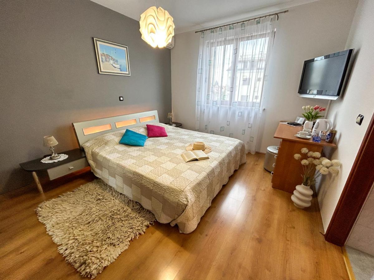 Room Adry روفينج المظهر الخارجي الصورة